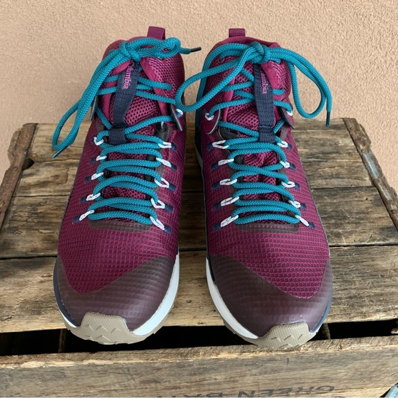 Columbia Trailstorm Mid Hiking Boot - Picture 3 of 8